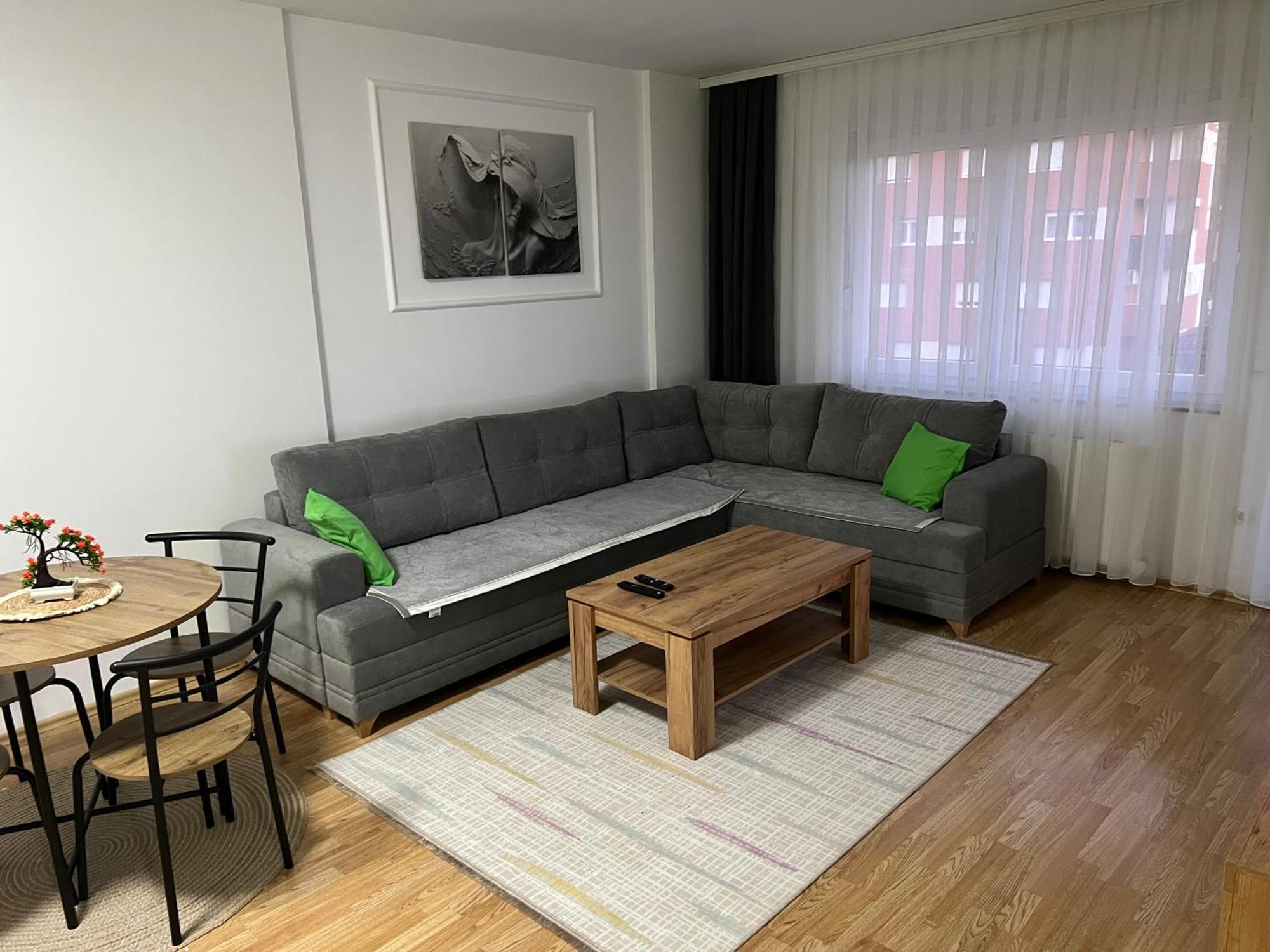 Prishtina Apartments Пристина Екстериор снимка