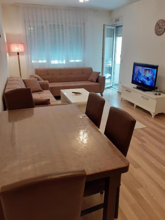 Prishtina Apartments Пристина Екстериор снимка